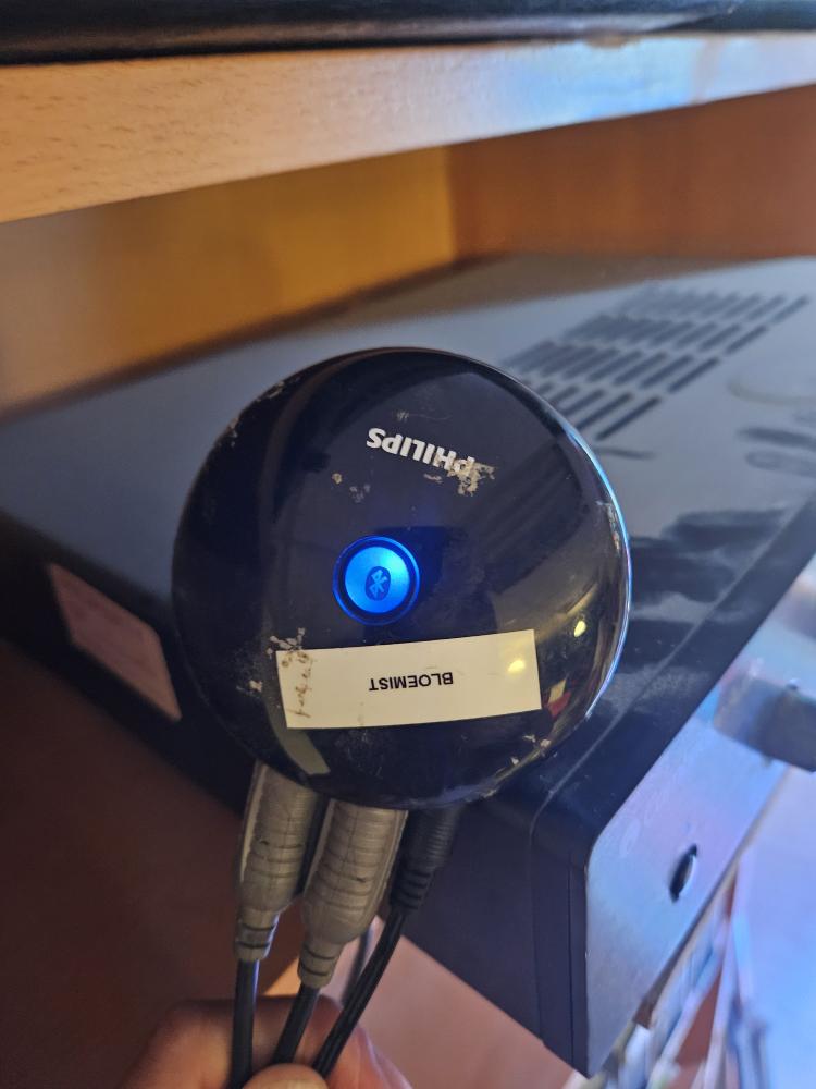 Philips Bluetooth pairing device